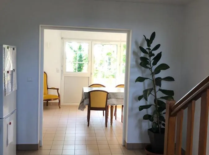 Relais D'arbigny Bed & Breakfast 3*
